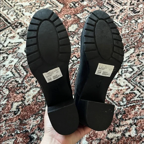 Clark’s Black chunky bootie size 8.5 - Picture 5 of 6